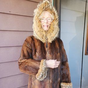 Real Fur Eskimo Anorak Jacket  W sz S in Excellent condition